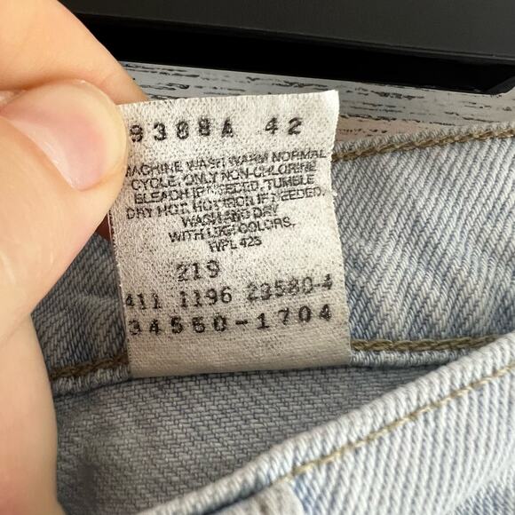 Levi’s Light Wash 550 Orange Tab Bermuda Denim Shorts Size 32 - Picture 7 of 9